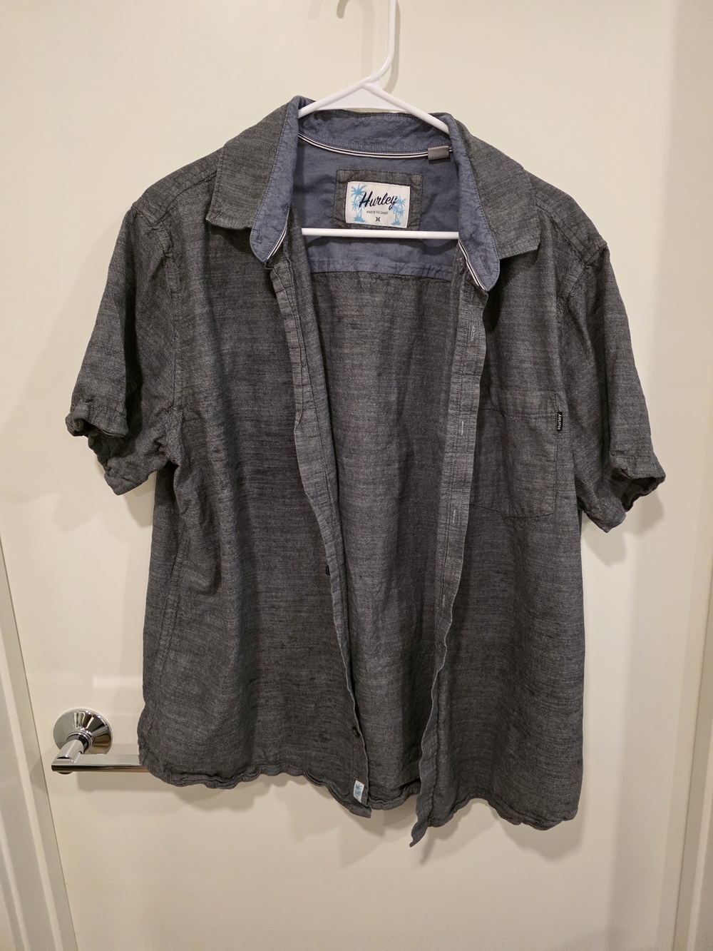 Hurley Men's Short Sleeve Button-Down Shirt - Charcoal Gray